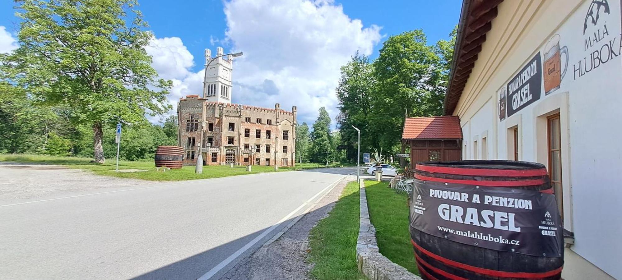 Pivovar A Penzion Grasel Český Rudolec Eksteriør billede
